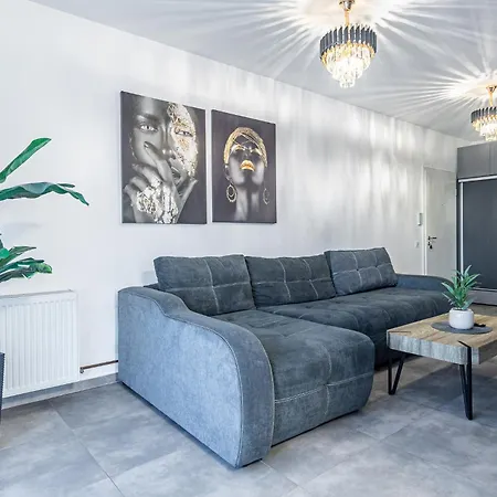 Luxury Residences & In At Coresi Mall * Brasov