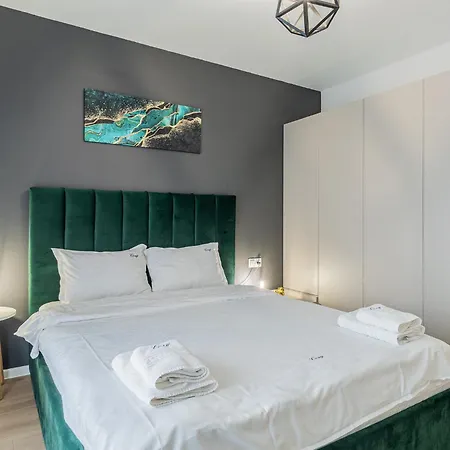 Luxury Residences & In At Coresi Mall Apartment