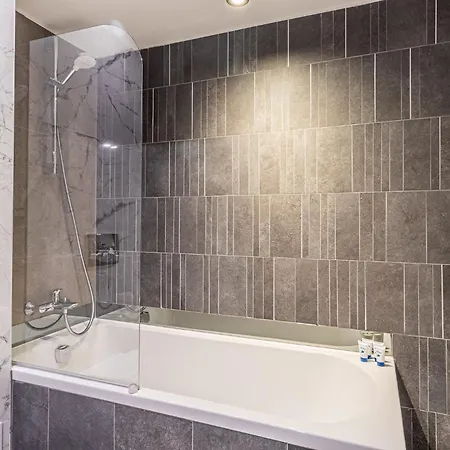 Luxury Residences & In At Coresi Mall Διαμέρισμα