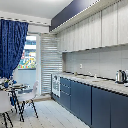 Luxury Residences & In At Coresi Mall Apartment Brasov