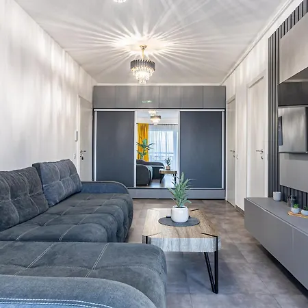 Luxury Residences & In At Coresi Mall * Brasov