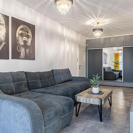 Luxury Residences & In At Coresi Mall