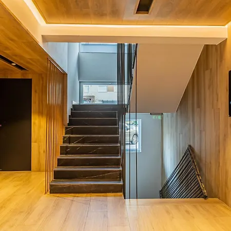 Luxury Residences & In At Coresi Mall Апартаменты *