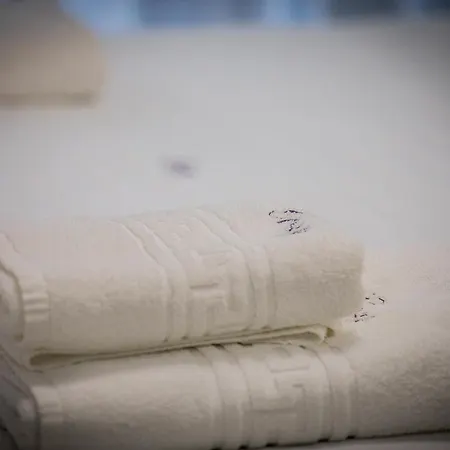 Апартаменты Luxury Residences & In At Coresi Mall