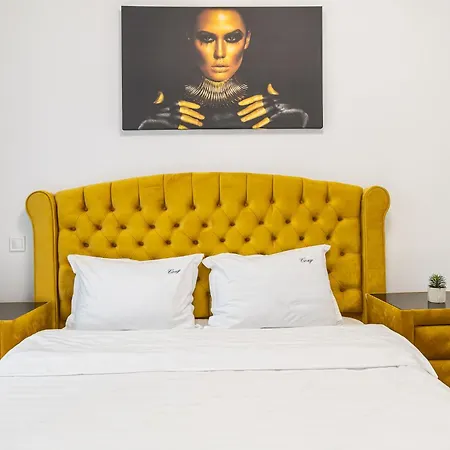 Luxury Residences & In At Coresi Mall Апартаменты