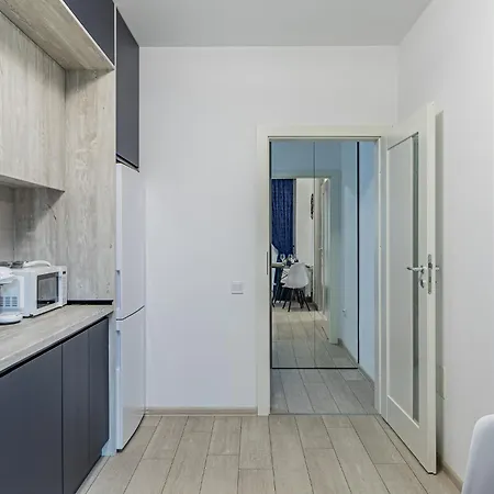 Luxury Residences & In At Coresi Mall